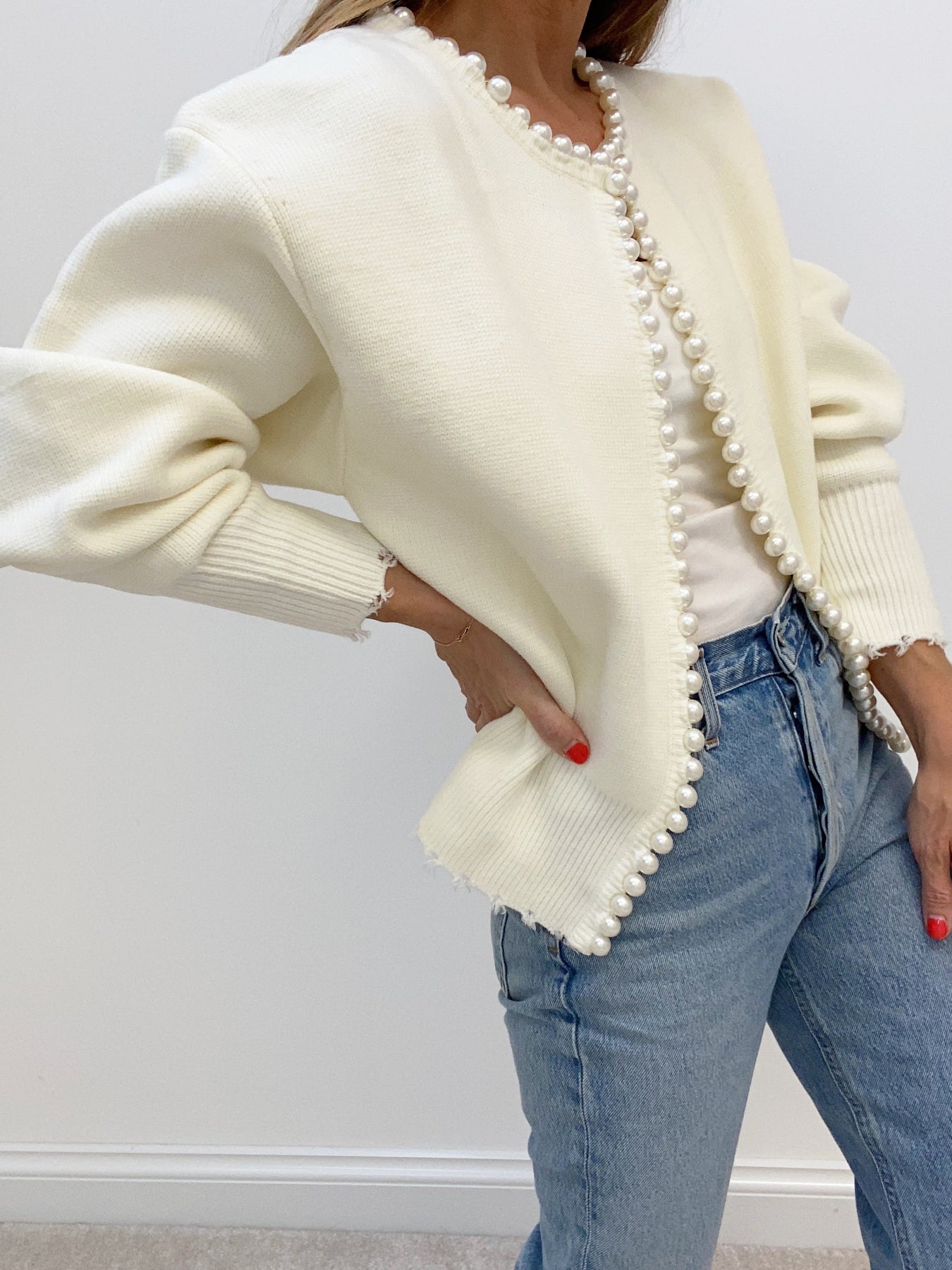 Wena | Cardigan à ourlet déchiré et bordure perlée 