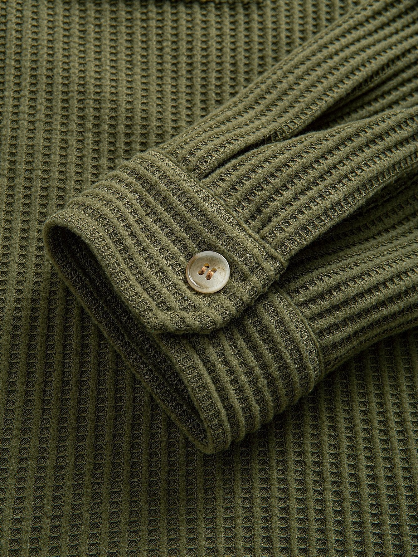 Chemise boutonnée gaufrée à double poche