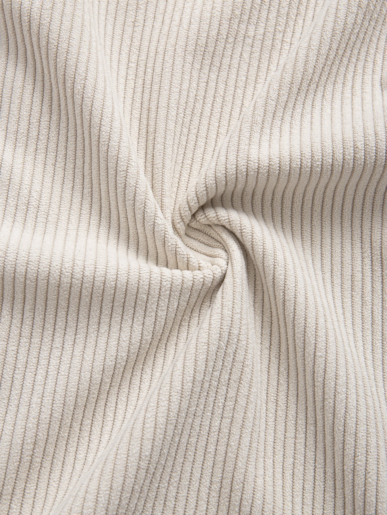 Chemise en velours côtelé à double poche
